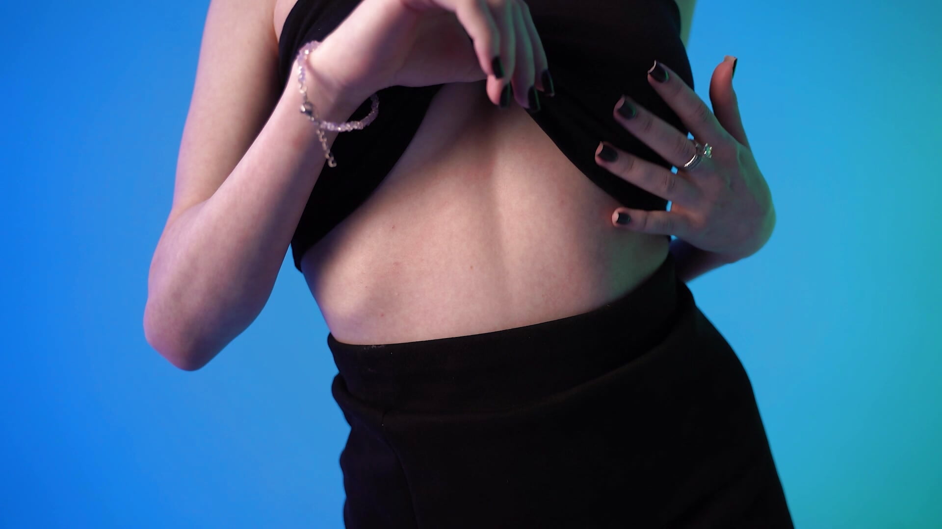 nice to meet ME - video by WandaHeat cam model