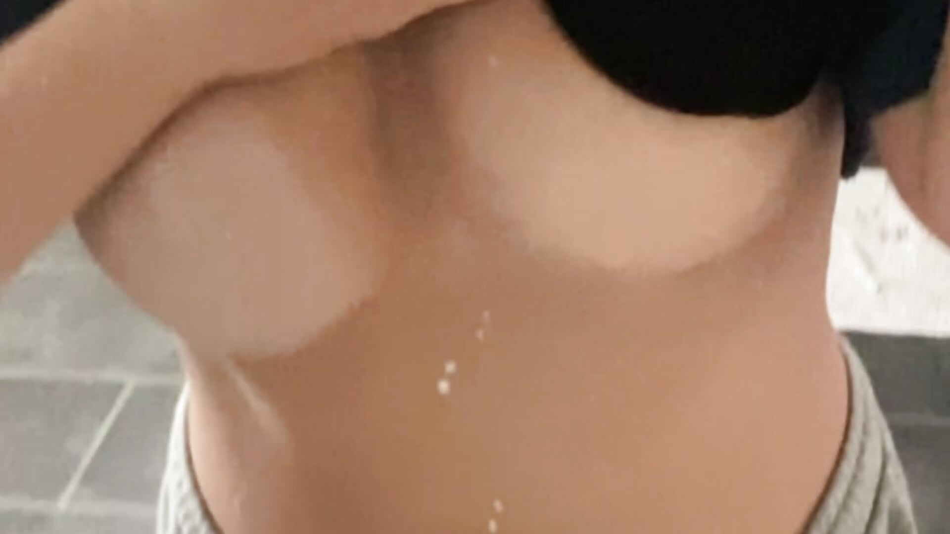 Showing tits - EmmiPemmi主播的视频