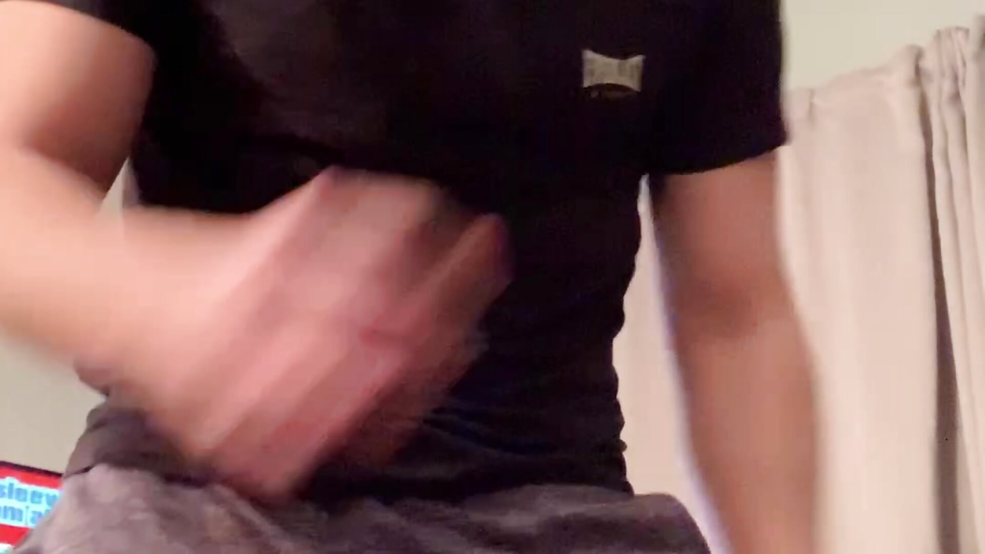 Happy mood for a dance 😏 – video af MaxgetHard4u cam-model