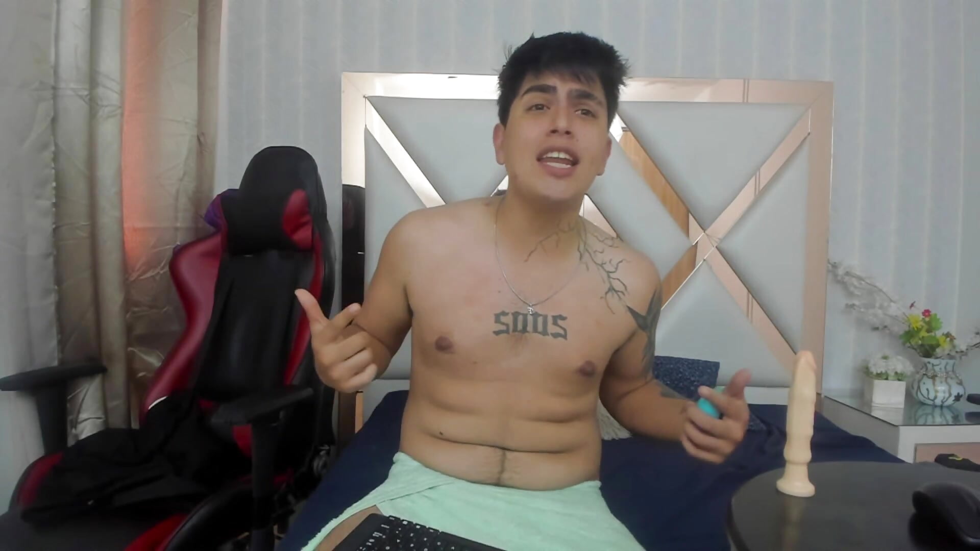 ❤️‍🔥😈thomas happy after a shower❤️‍🔥😈 - vidéo du modèle de showcams ThomasThund