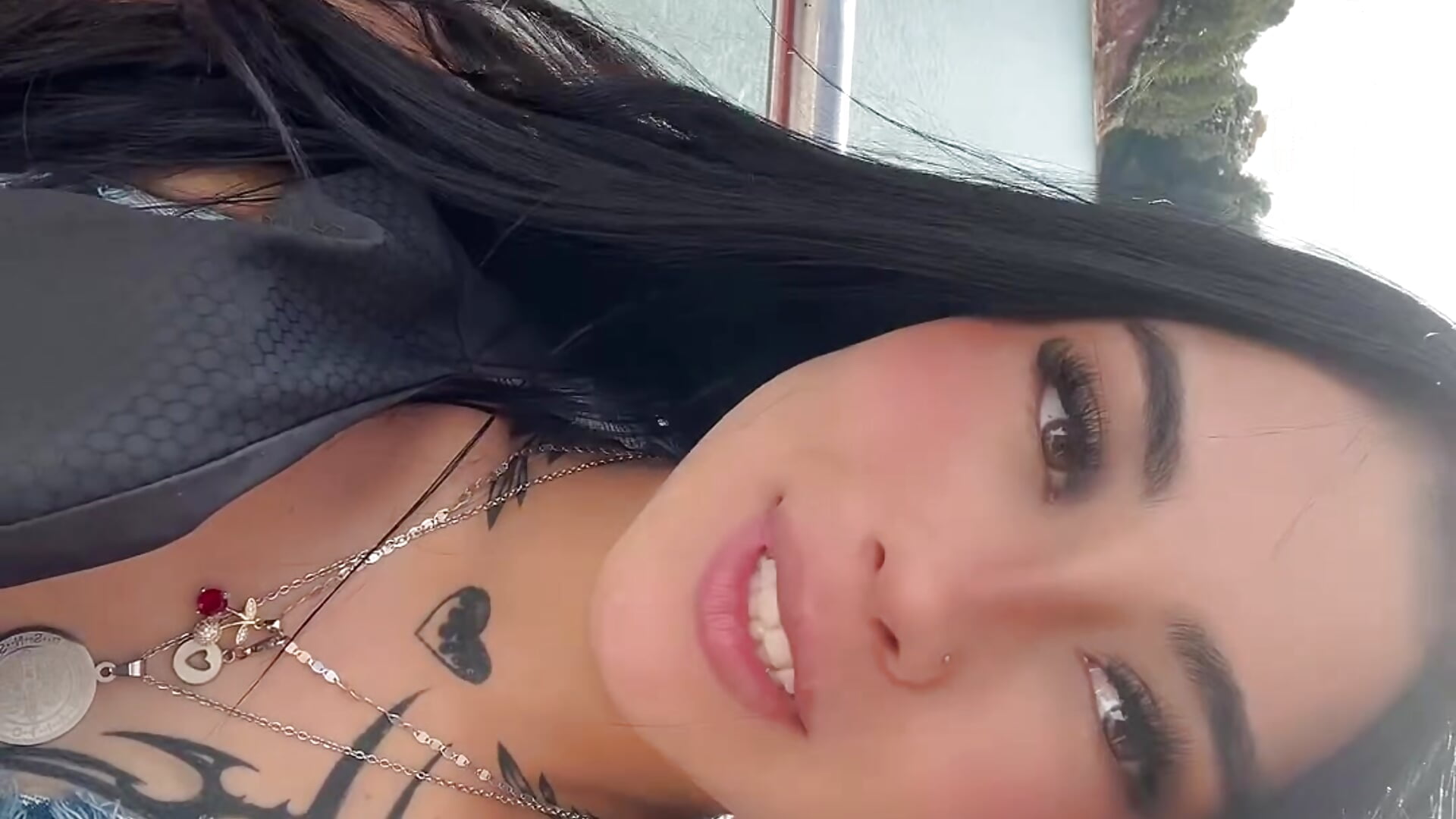 💋 - 視頻由 emily_24x 主播提供