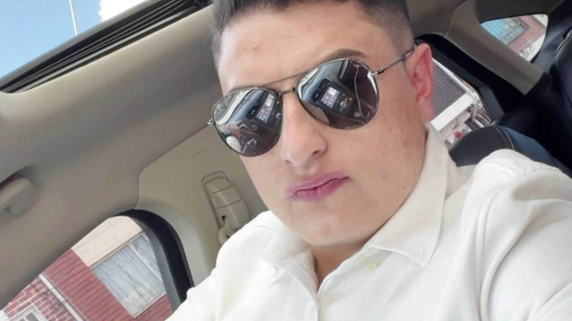 Hiii - video by Agustindelarosa_ cam model