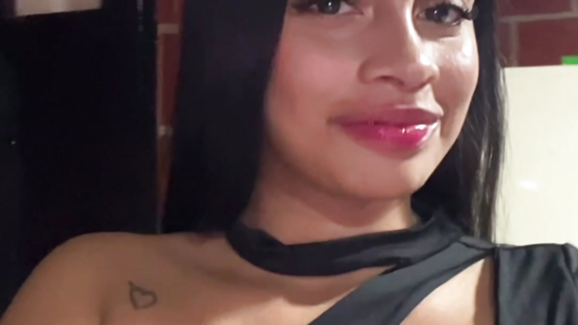 😘 besitos 💋 - vídeo de Megansweetcome modelo de câmara