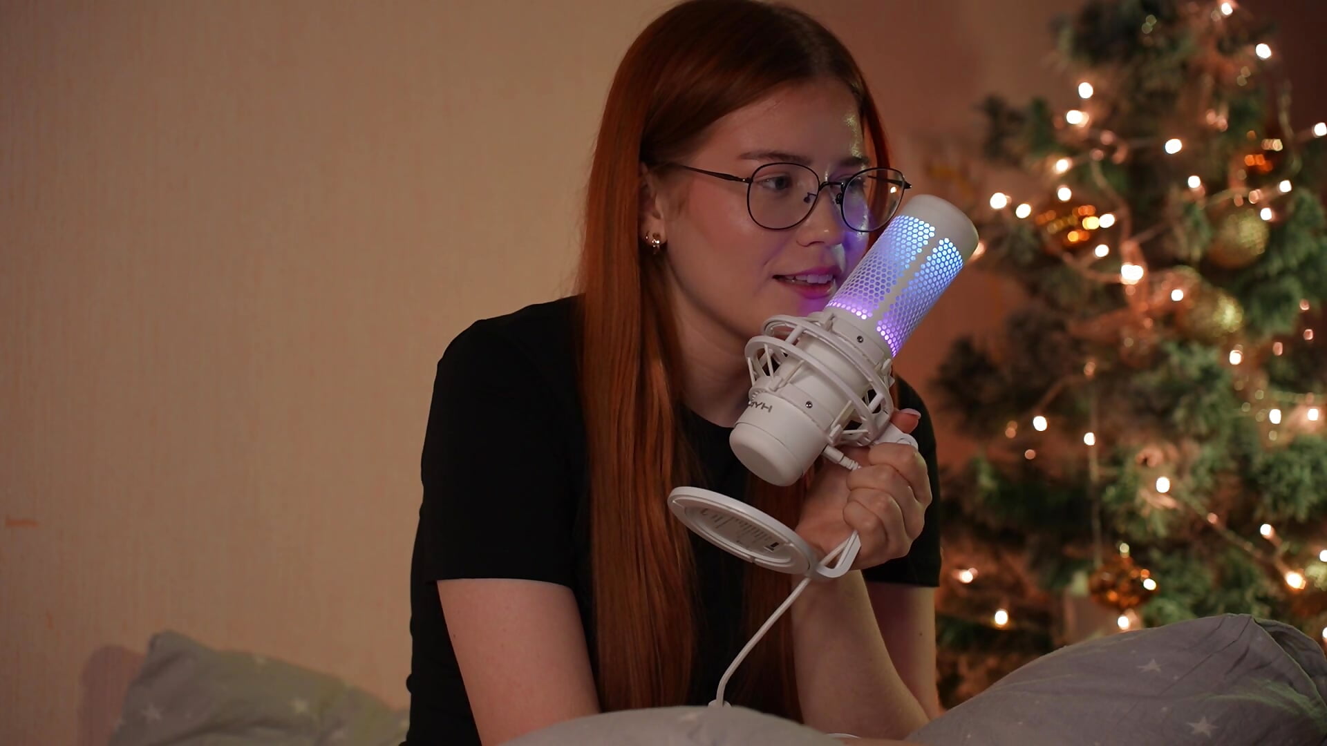 hi hi - video by VelvetLinaRoom cam model