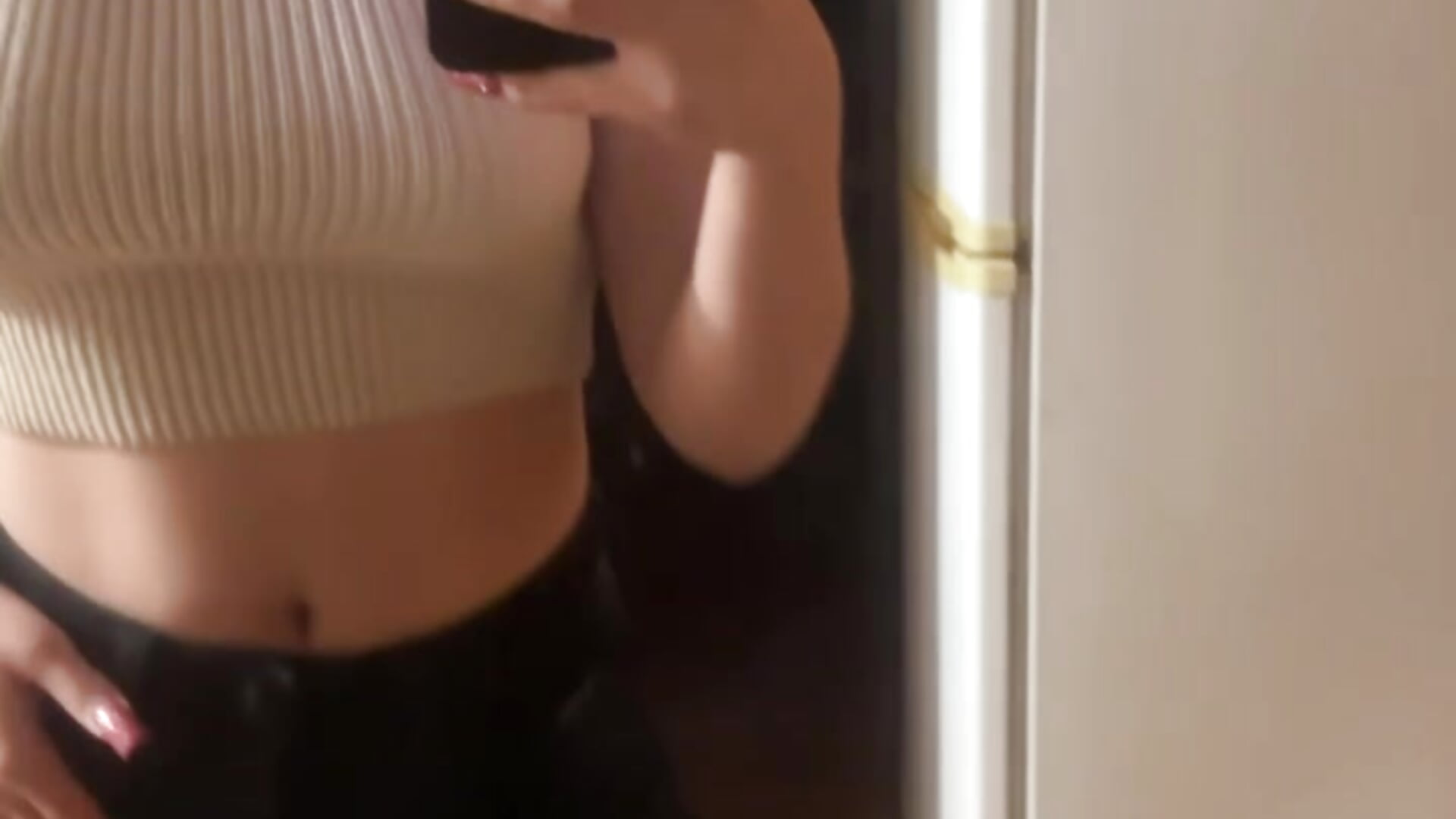 this is me standing - video by Scarlet_cat cam model