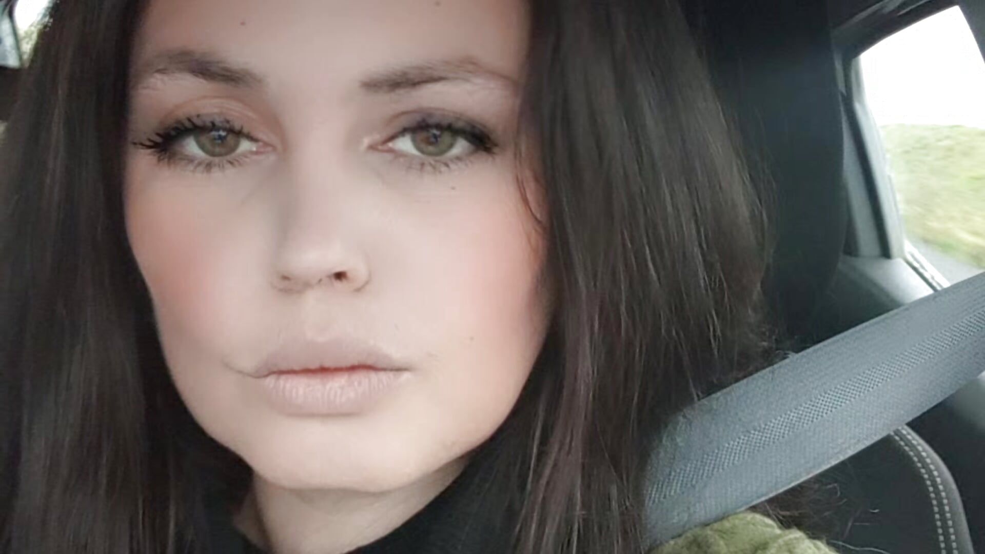 1000001303 - video by EdgedSleeve cam model