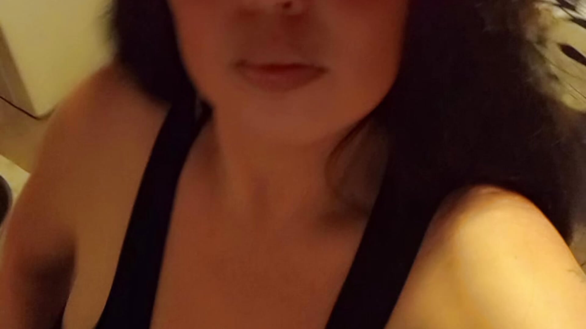 1000000445 - video by EdgedSleeve cam model