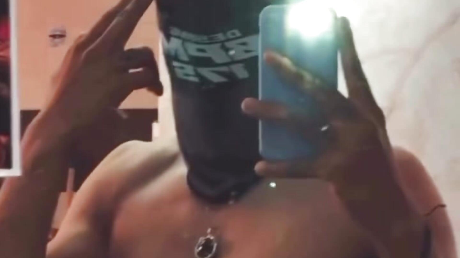 8aa6e59a169b457582a23a9168667a0f – video od webkamerové modelky Rexx_Diamondd