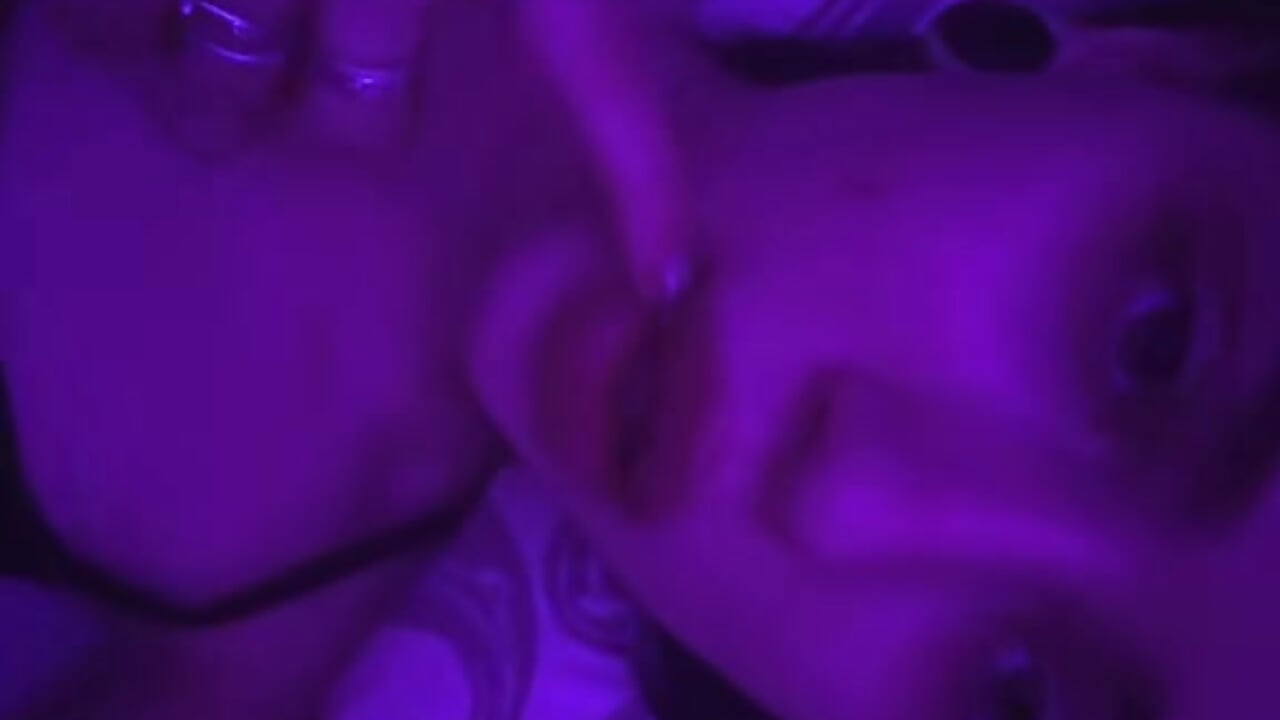 sexy girl - video by IvyAshworth cam model