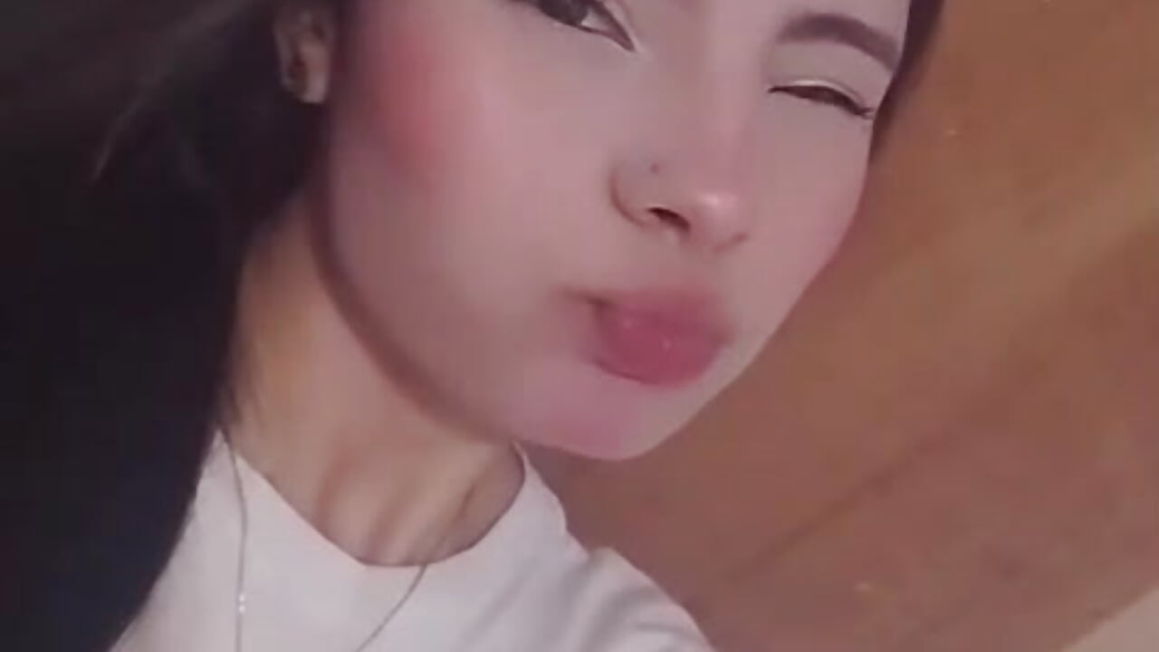 HEY, W E L C O M E 😍😍 - video oleh model kamera Sophieh_Sweet