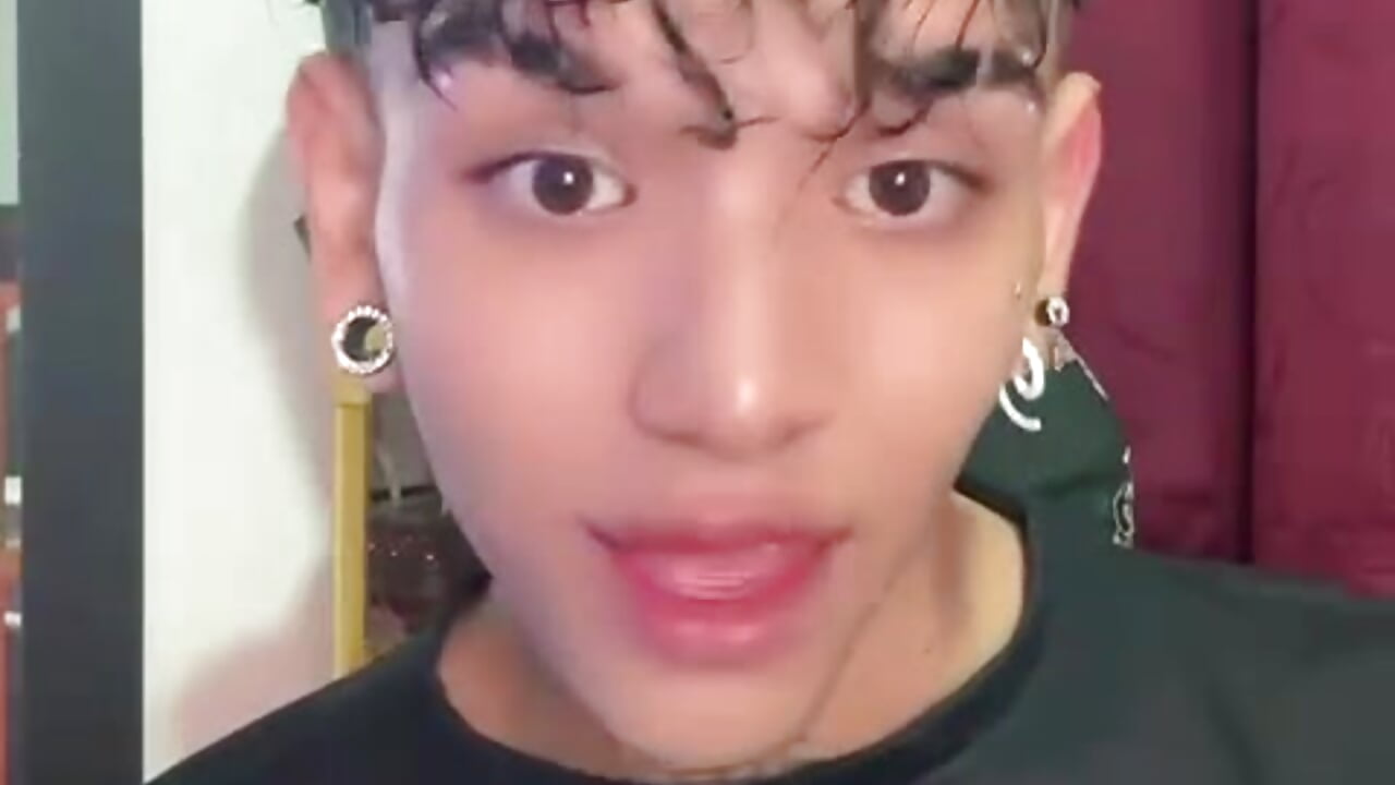 WhatsApp Video 2026-01-16 at 4,50,15 PM - vídeo de Hellish_centipede modelo de câmara