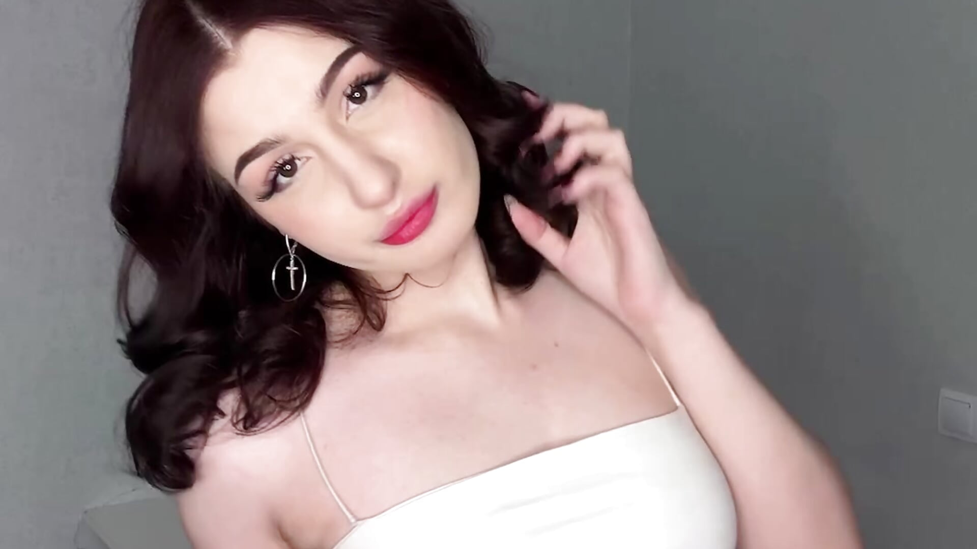 Feeling Myself - video by EleneKatzebeg cam model