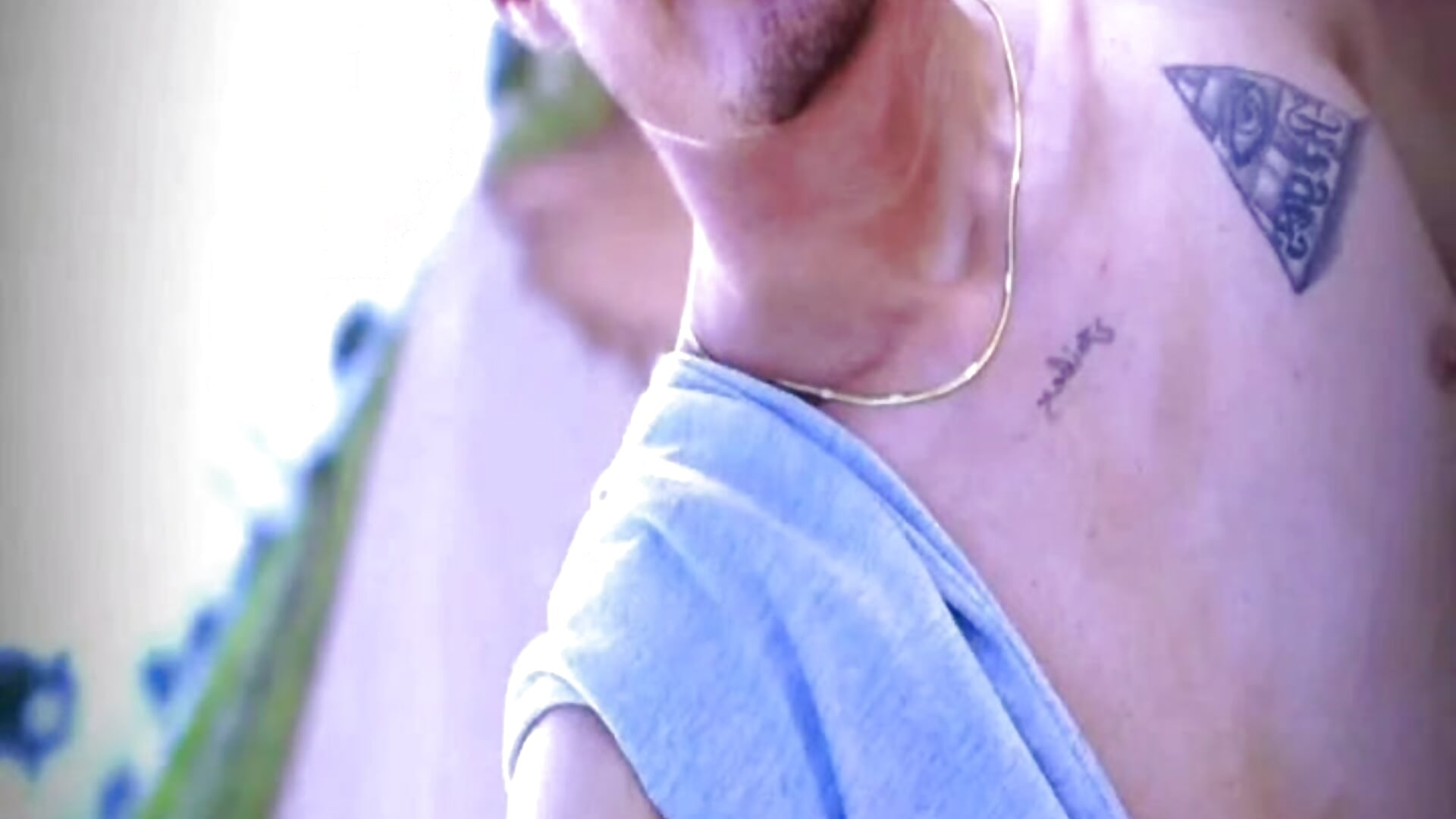 FB_VID_3765695333909636309 – video modela na kameri Persi_love