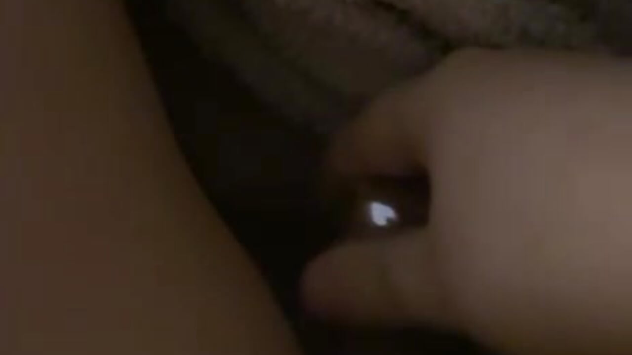 Toy in pussy vid 😜 - video av KatieCeexx cam model