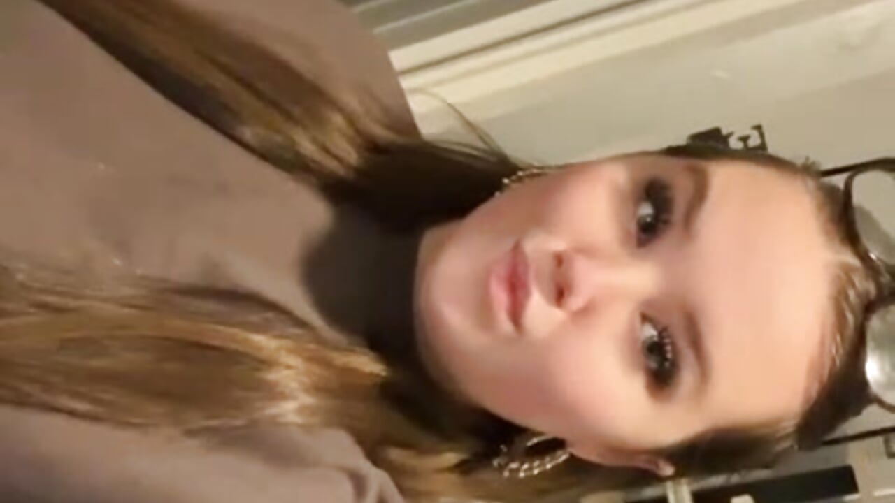 Hey baby😛😘 - video av KatieCeexx cam-modell