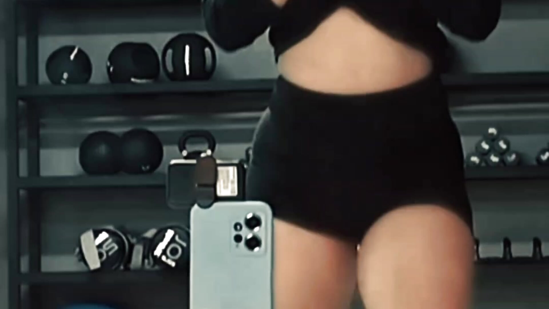 Gym 🤎❤️ - video van Vanessa__Hot_ cam-model