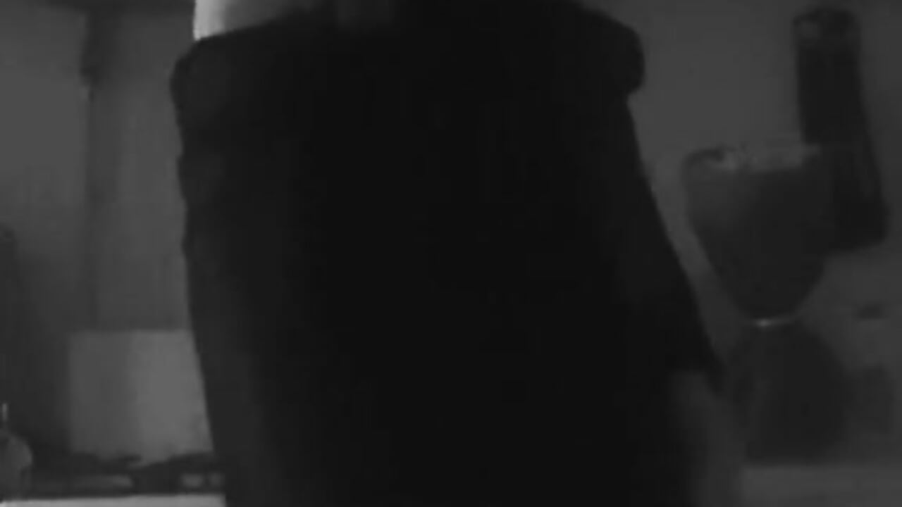 v09044g40000cuotj2fog65mv55baao0 - vídeo de KrissLimada modelo de câmara