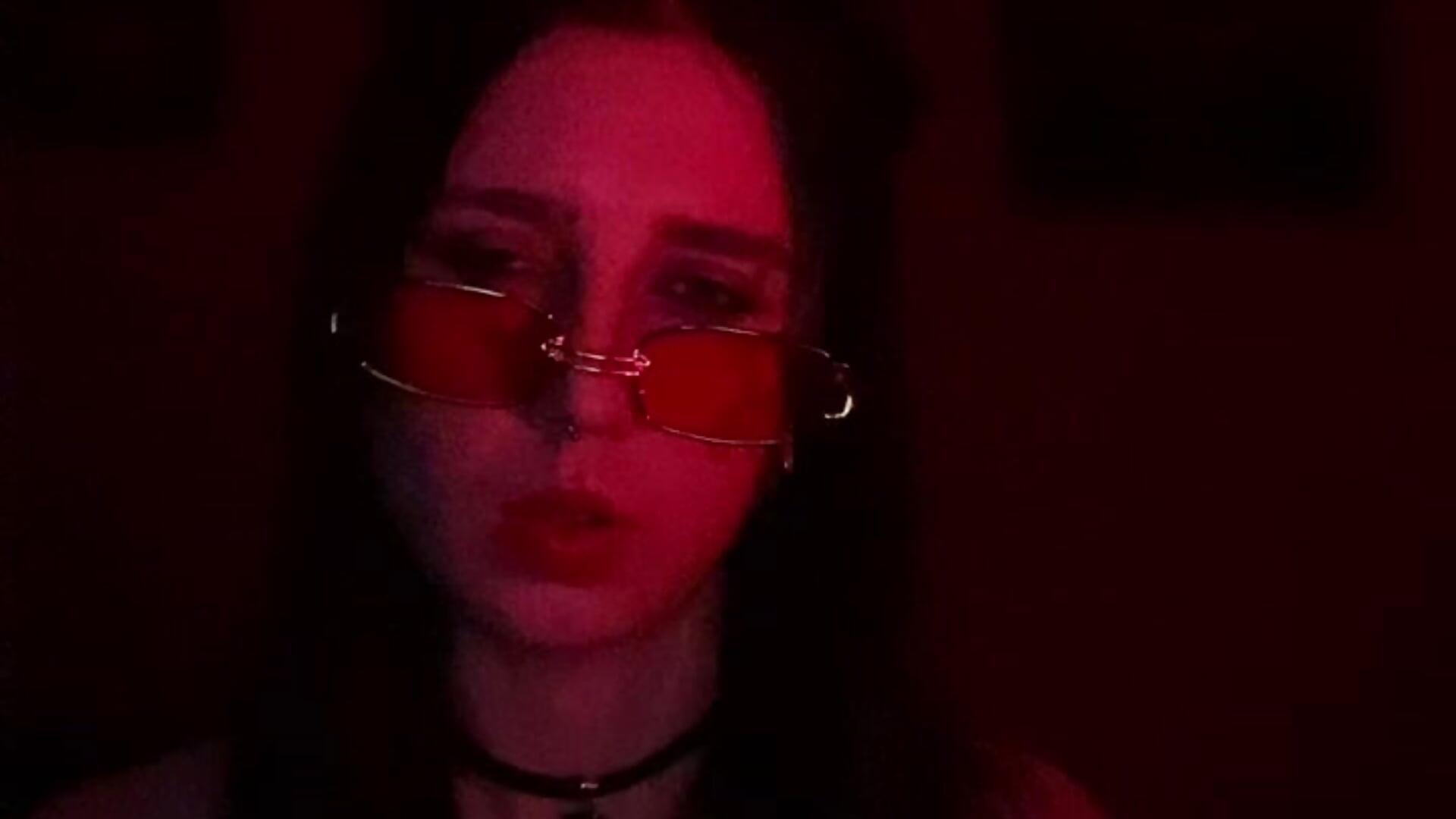 v14044g50000d66vg5fog65rtrtp2660 - clip cu KrissLimada model videochat