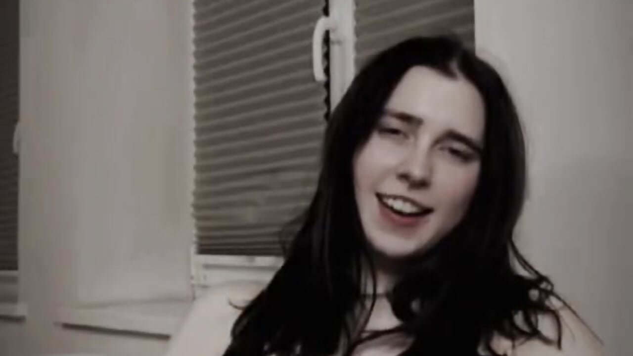 v14044g50000d4l5ljvog65mcle4m5o0 - vídeo de KrissLimada modelo de câmara