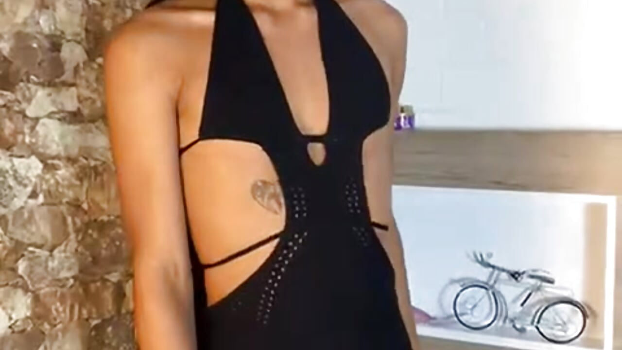 Naughty view - vídeo de la modelo de cam ISABELLA-SCOTT