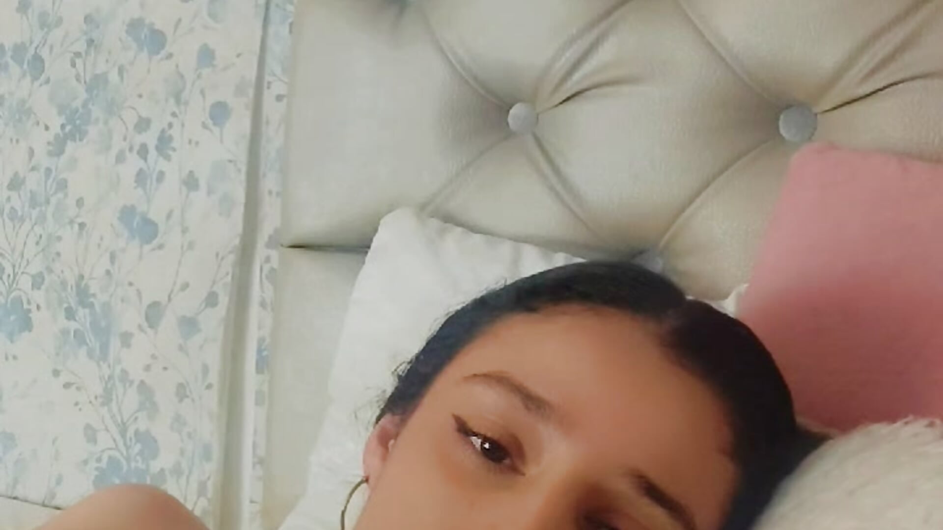 small tits🍒 - Video von Juliet_10 Cam-Model