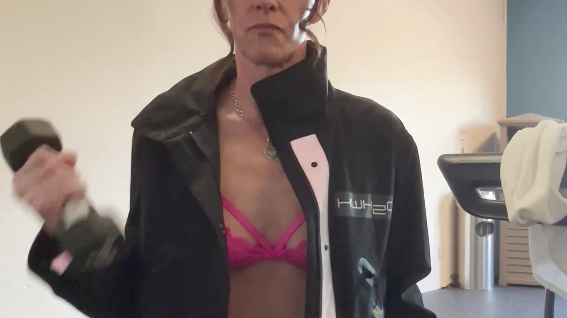 IMG_1628.mov - video của người mẫu cam Edens_Promise