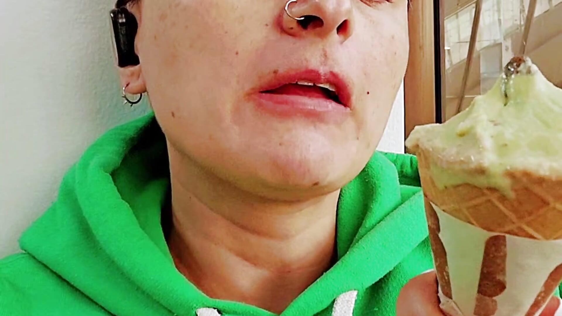 I want to suck yours like this!  😈💋💦 - video by kat_paradise cam model