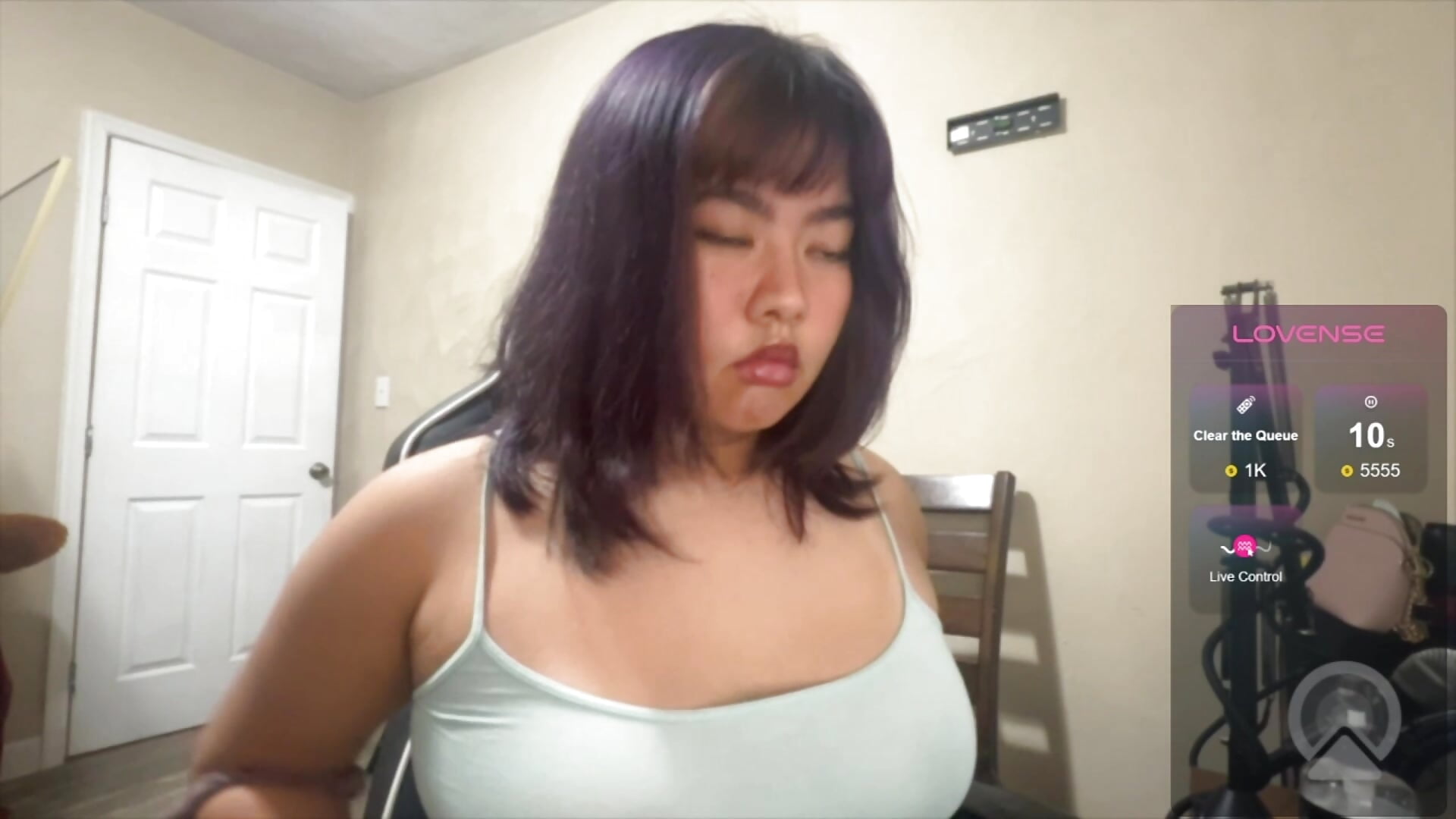 purple hair and vaping - video by kuromixx444 cam model
