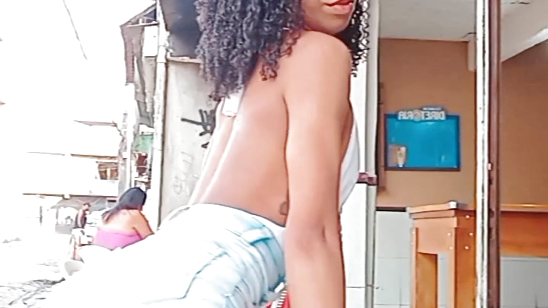 Adoro dançar 🥳🤪 - في ديو من Samarajenyfer موديل الكام