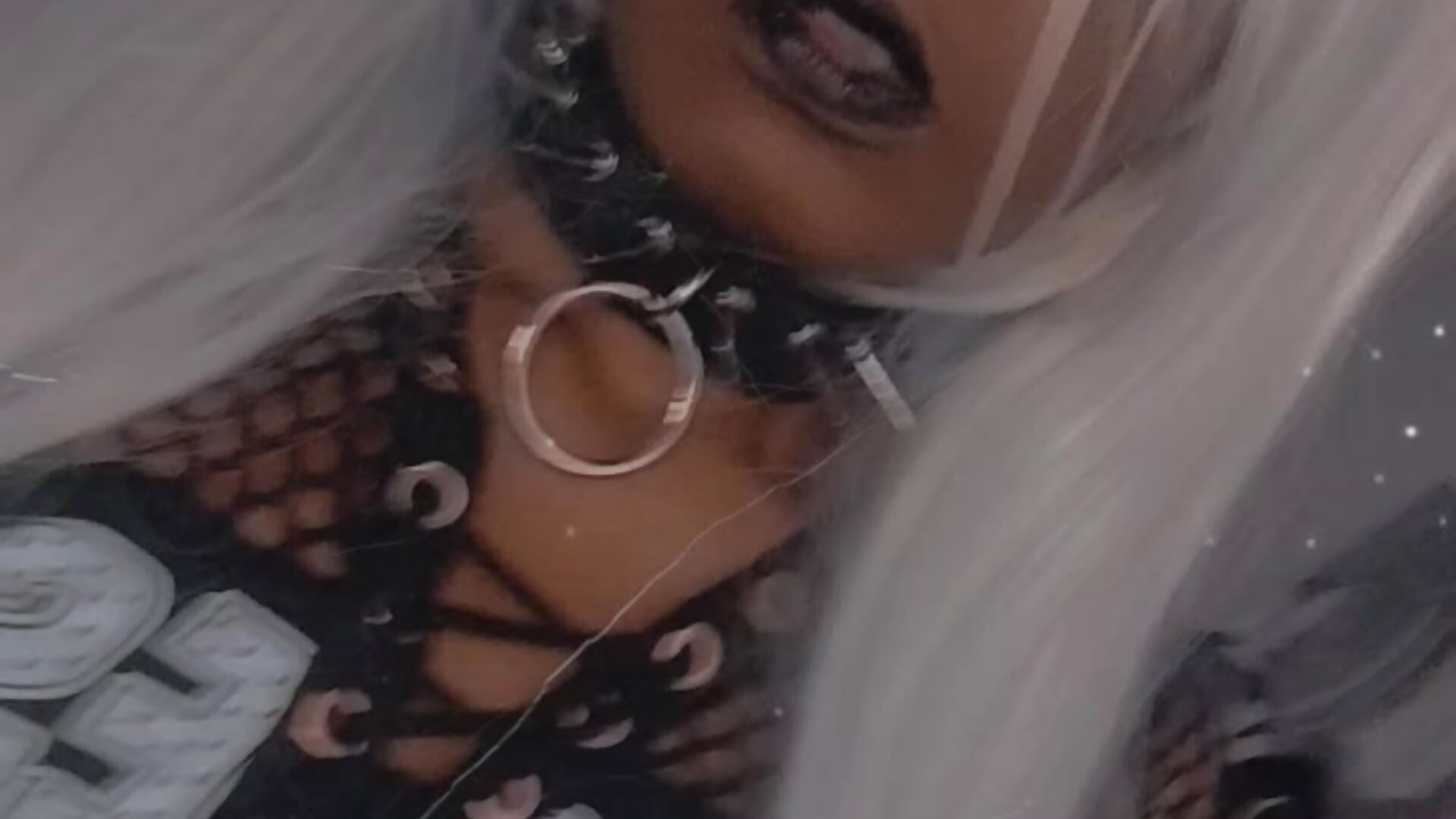 Syn cosplays as Frieren 🖤🥵 – video af SynDarling6 cam-model