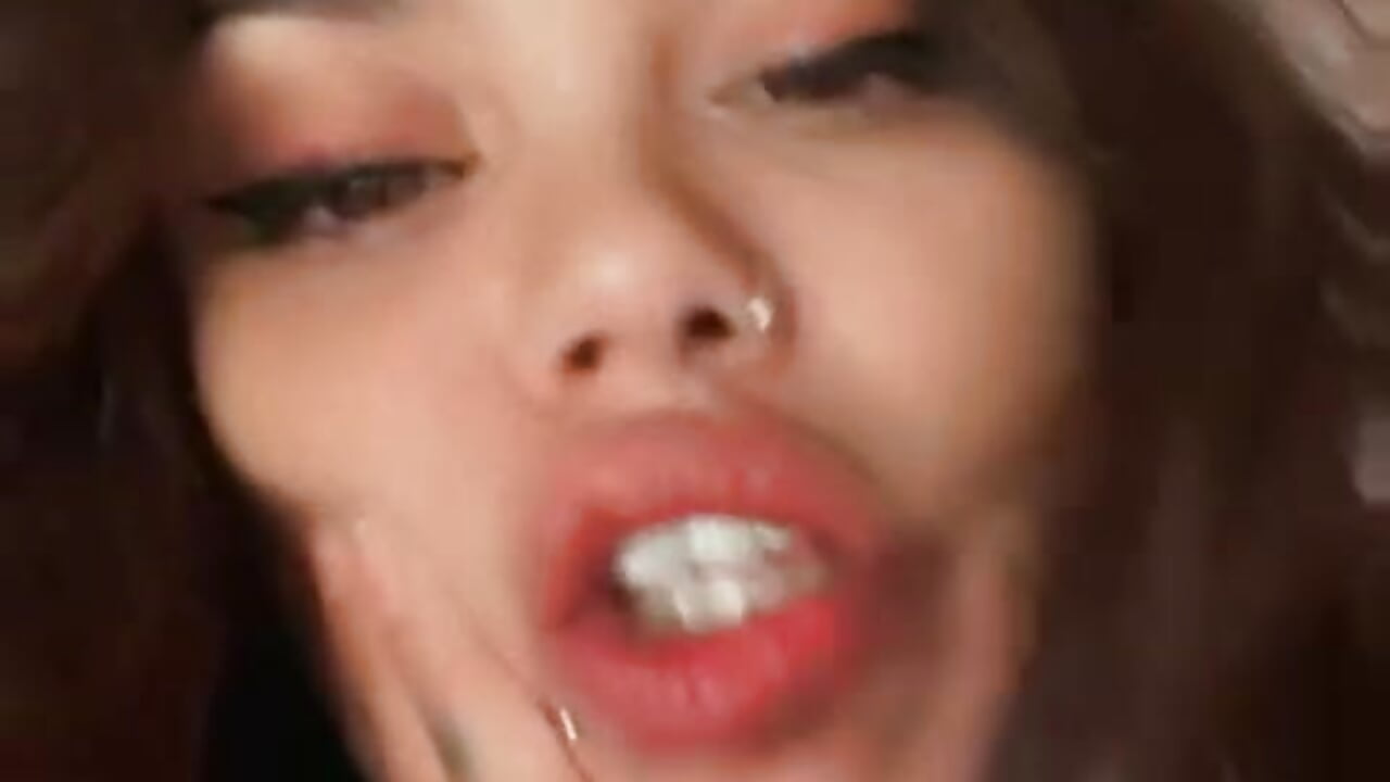 un piacere Ta.. - video di Tahero_98 modella di cam