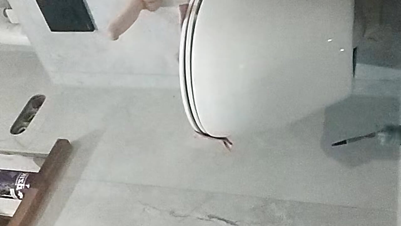 Ujezdzamtylkiem wielkie dildo - video od modelky/modela RectangularMatch78