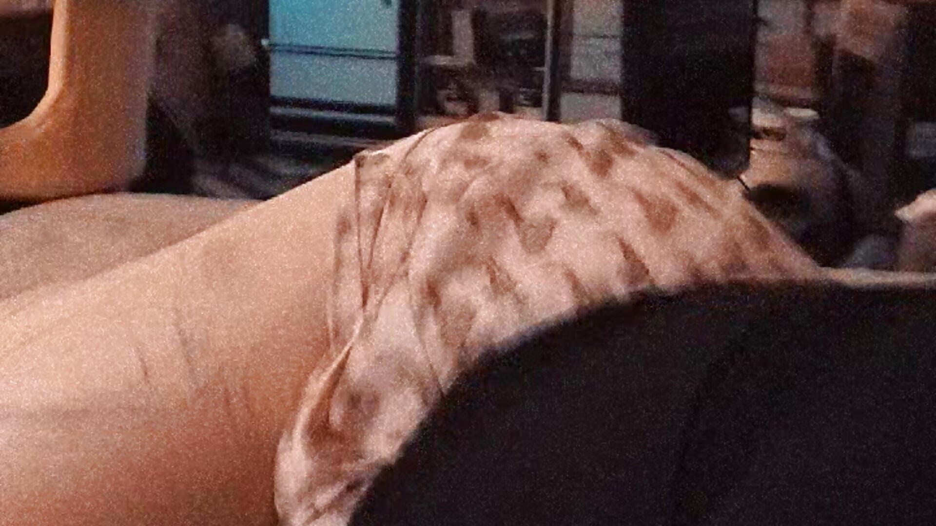 Ass bounce– Bigbrowneyes25 kameramodell videója