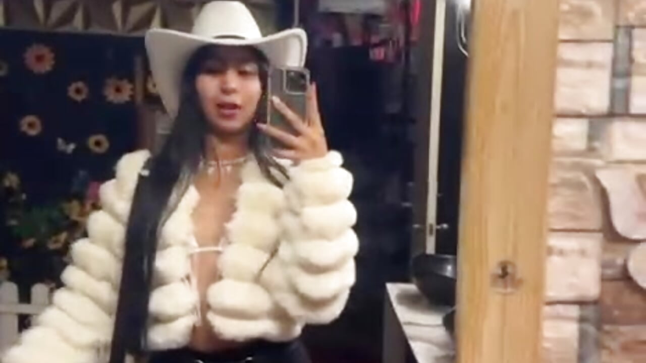 Your sexy queen 😍🫣 - vidéo du modèle de showcams xxximena_angels_