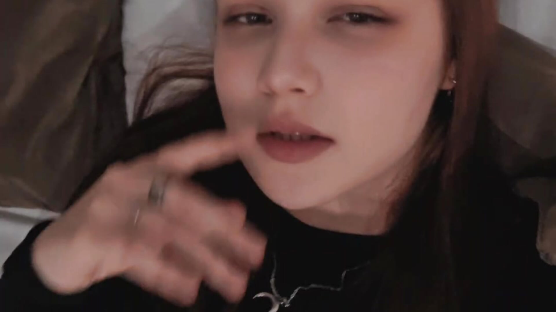 love me - video av Kortney_Fox cam model