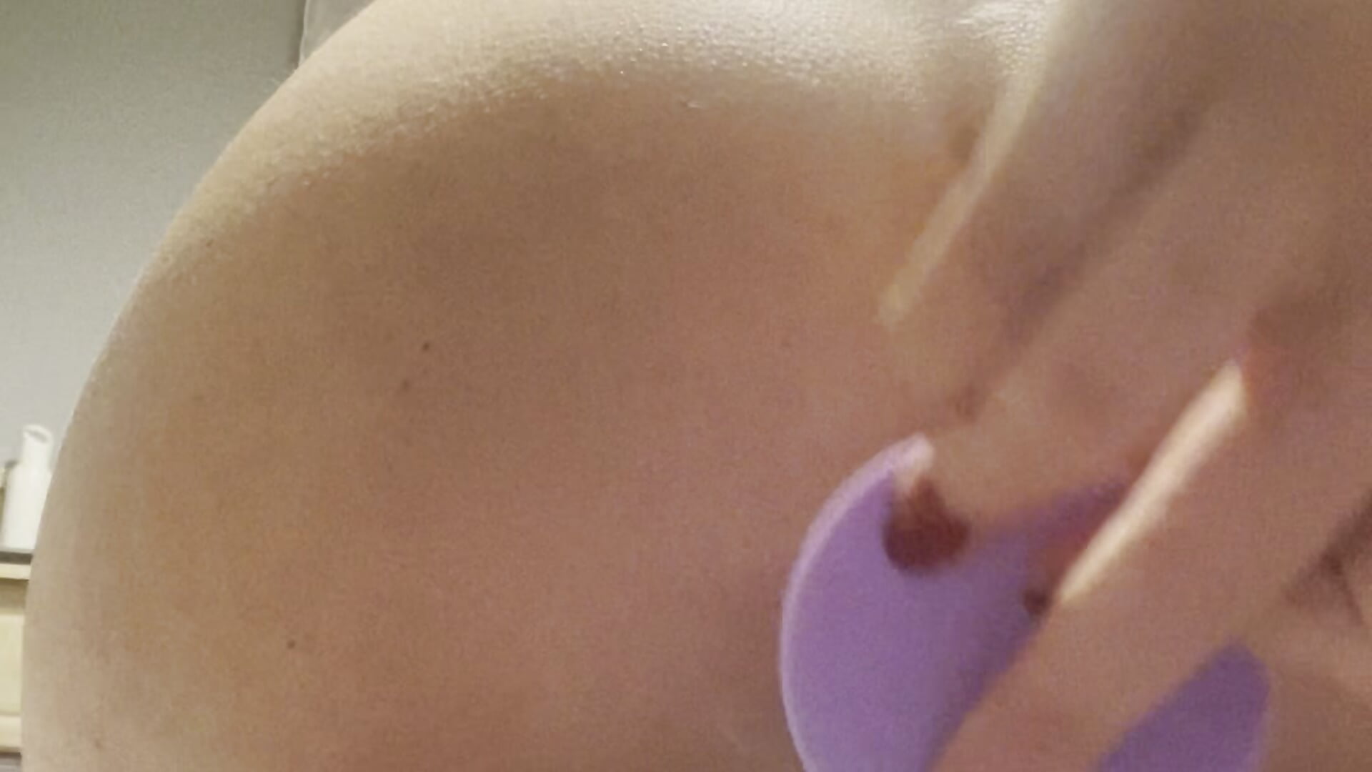 Ass play (medium plug) - video av Nova-Vixen cam-modell