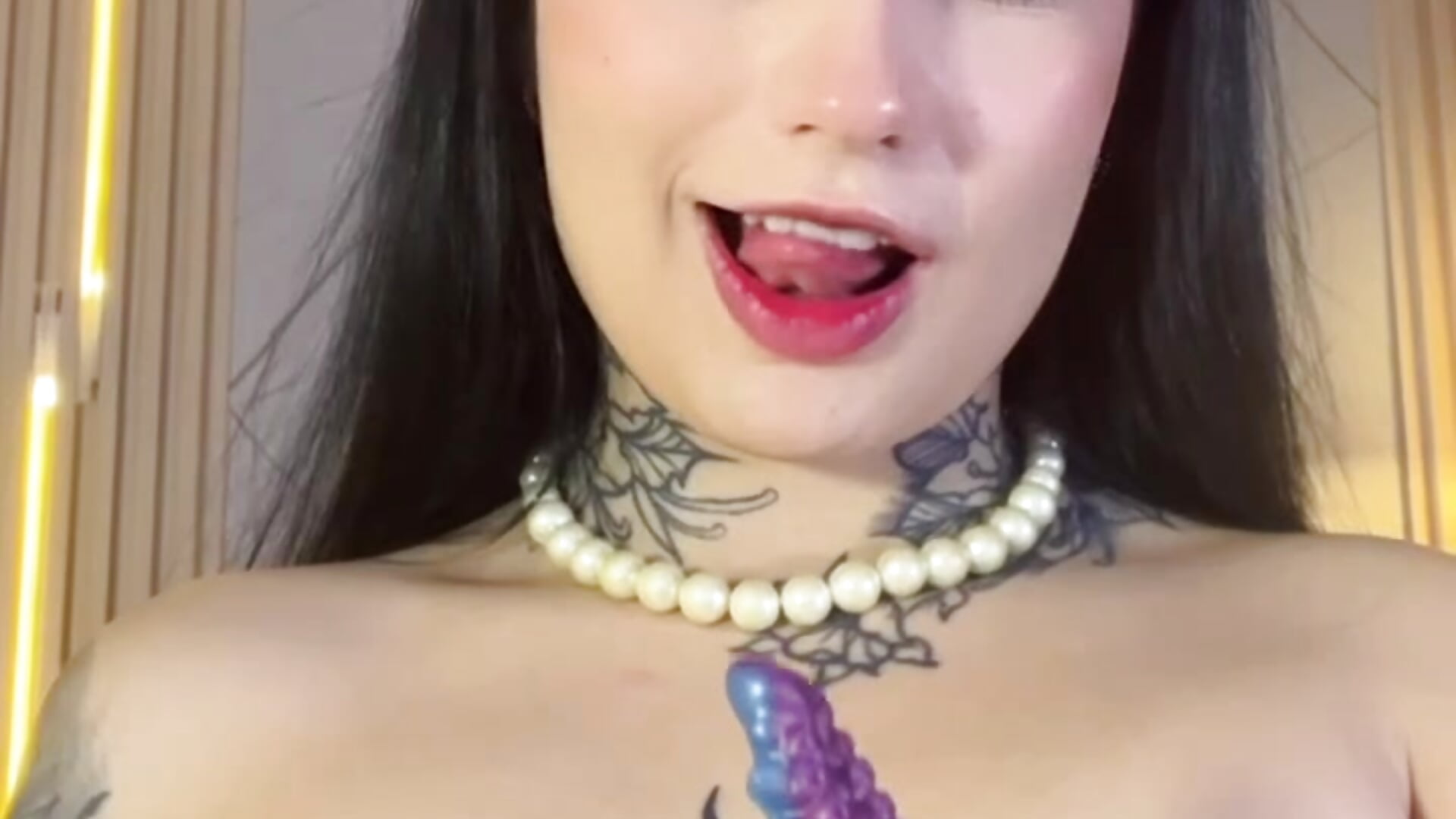 My new friend is here💖🔥🔥 - Vídeo de Lilith_Ink99, modelo de vídeos