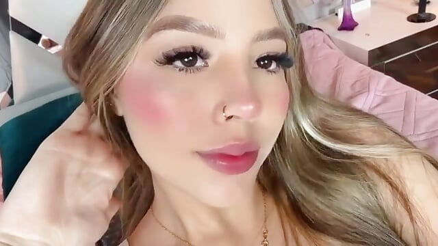 hi - βίντεο μοντέλου Miah_Stewart