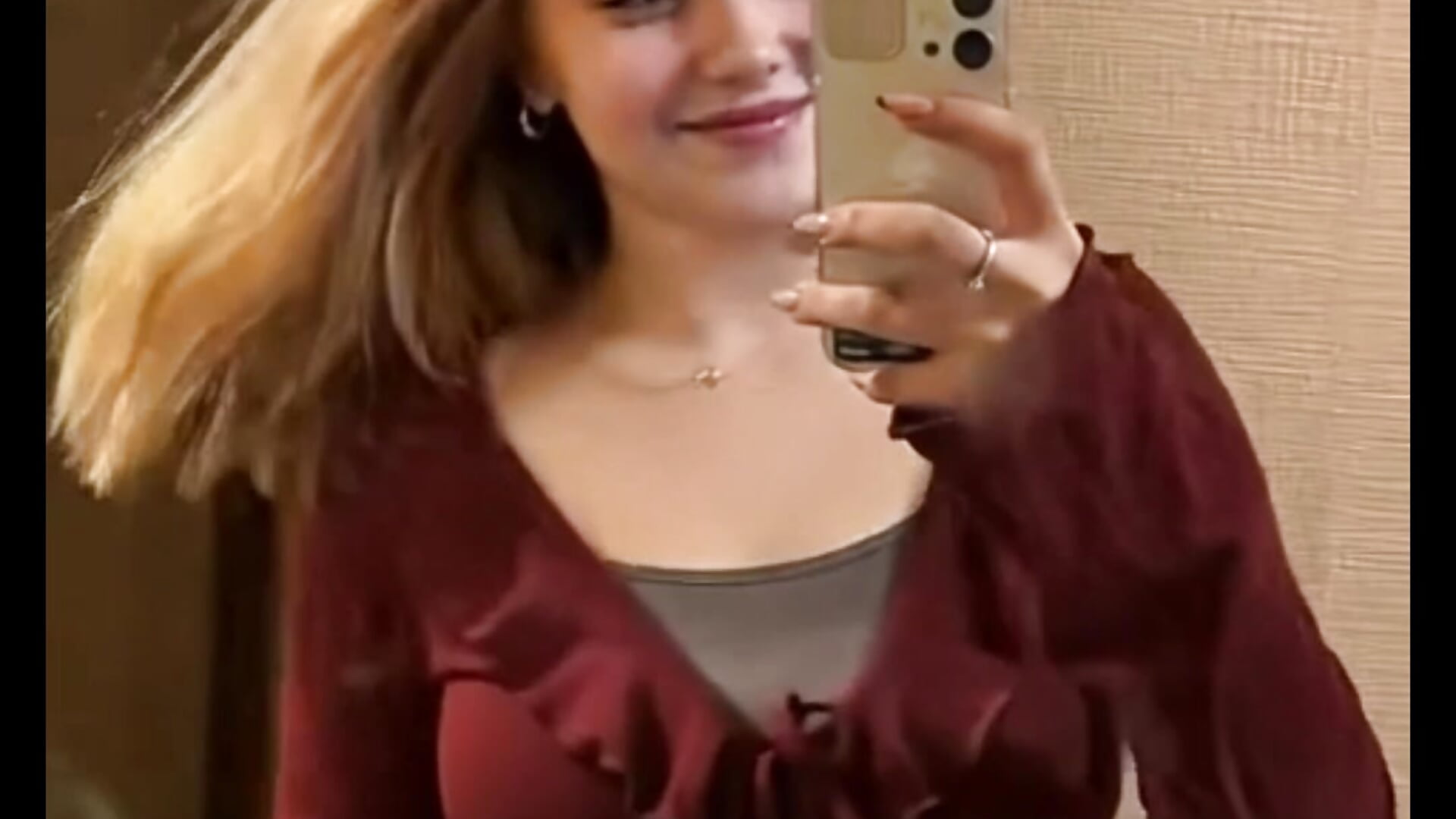 love my new dress?<3 - video di ZoraDearmon