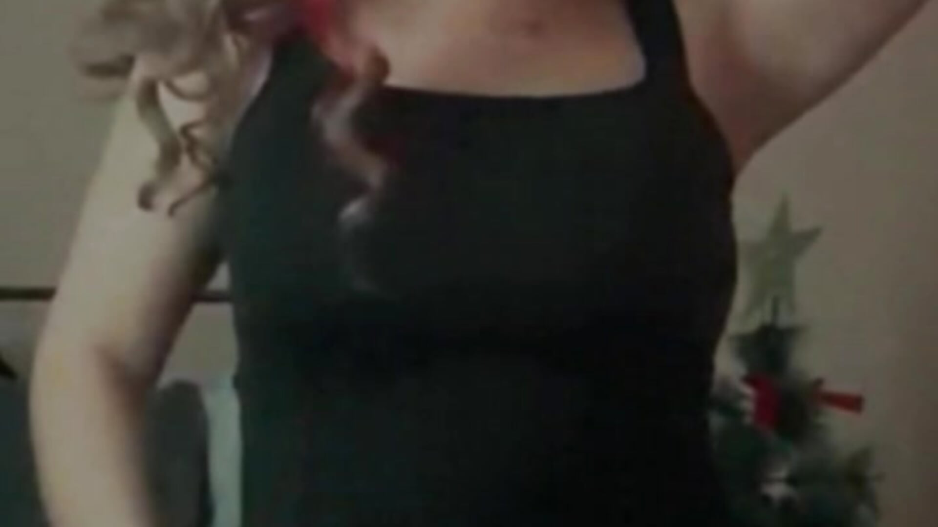 A little tease - vídeo de la modelo de cam ZoraDearmon