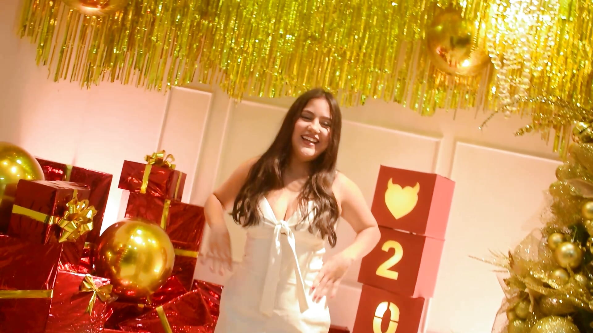 MERRY CHRISTMAS 🎄✨ - video by AnnyRuiz cam model