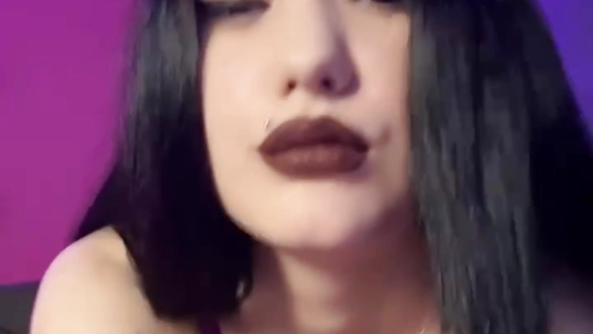 naughty haha - vidéo du modèle de showcams leeahnoirr