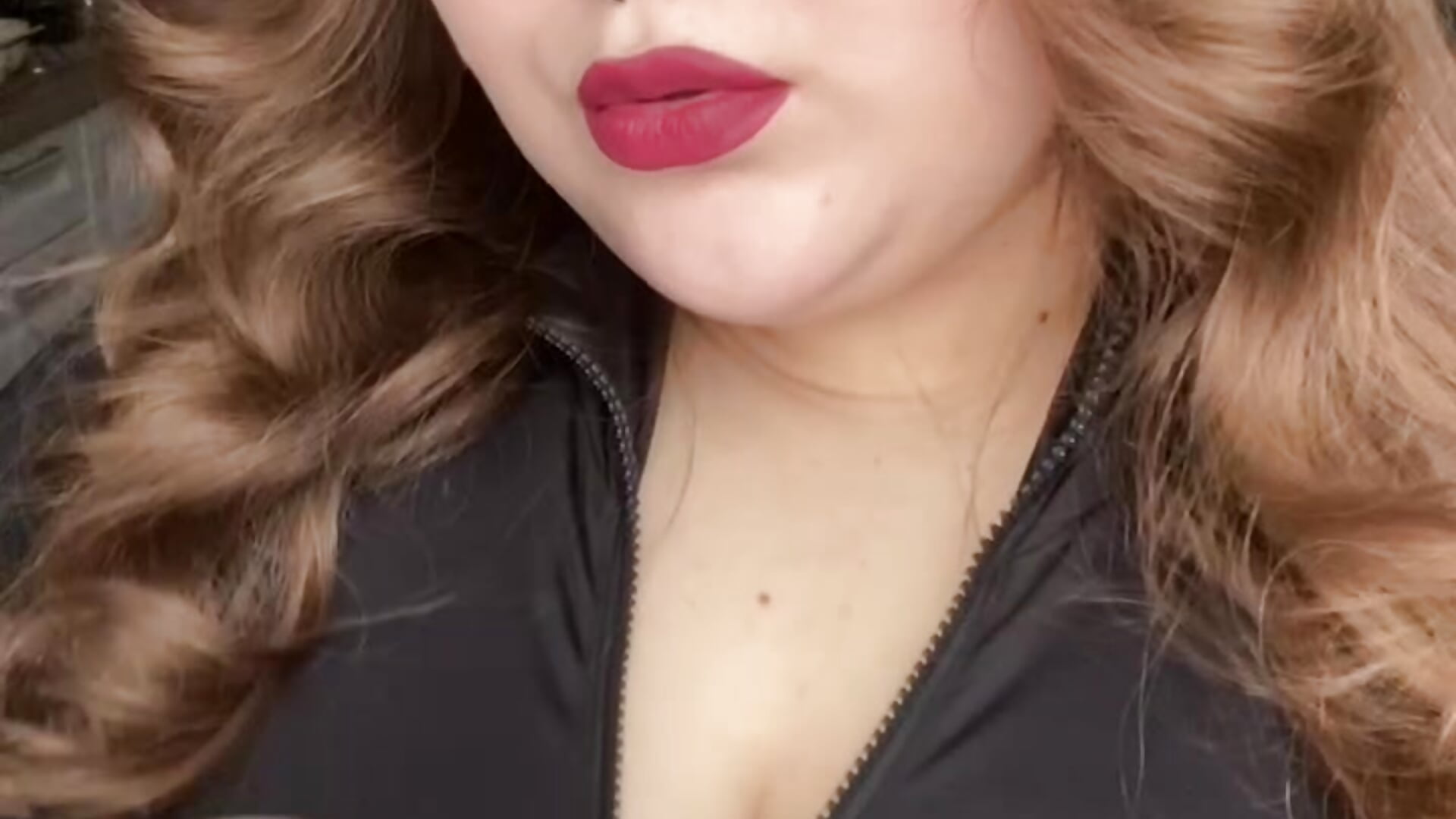 wow – video af SkyEmily cam-model