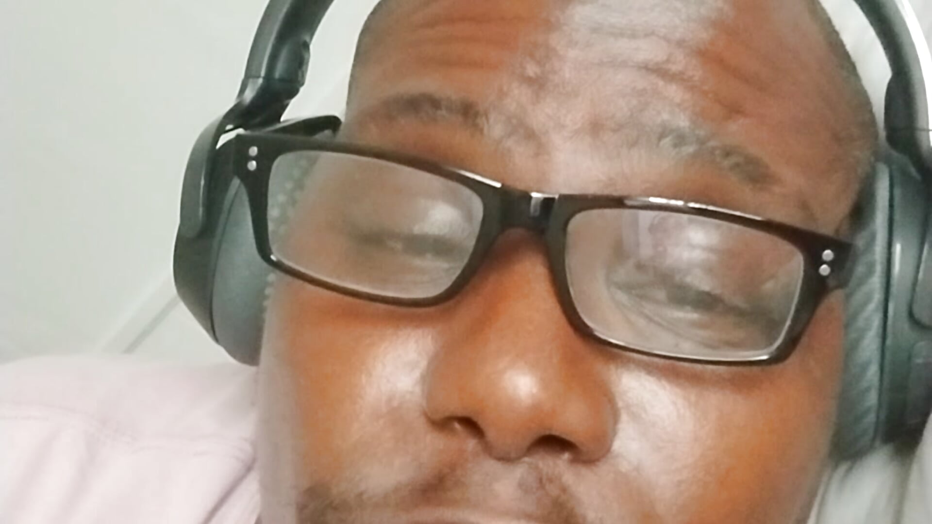 1000000325 - video của người mẫu cam jaejaxon