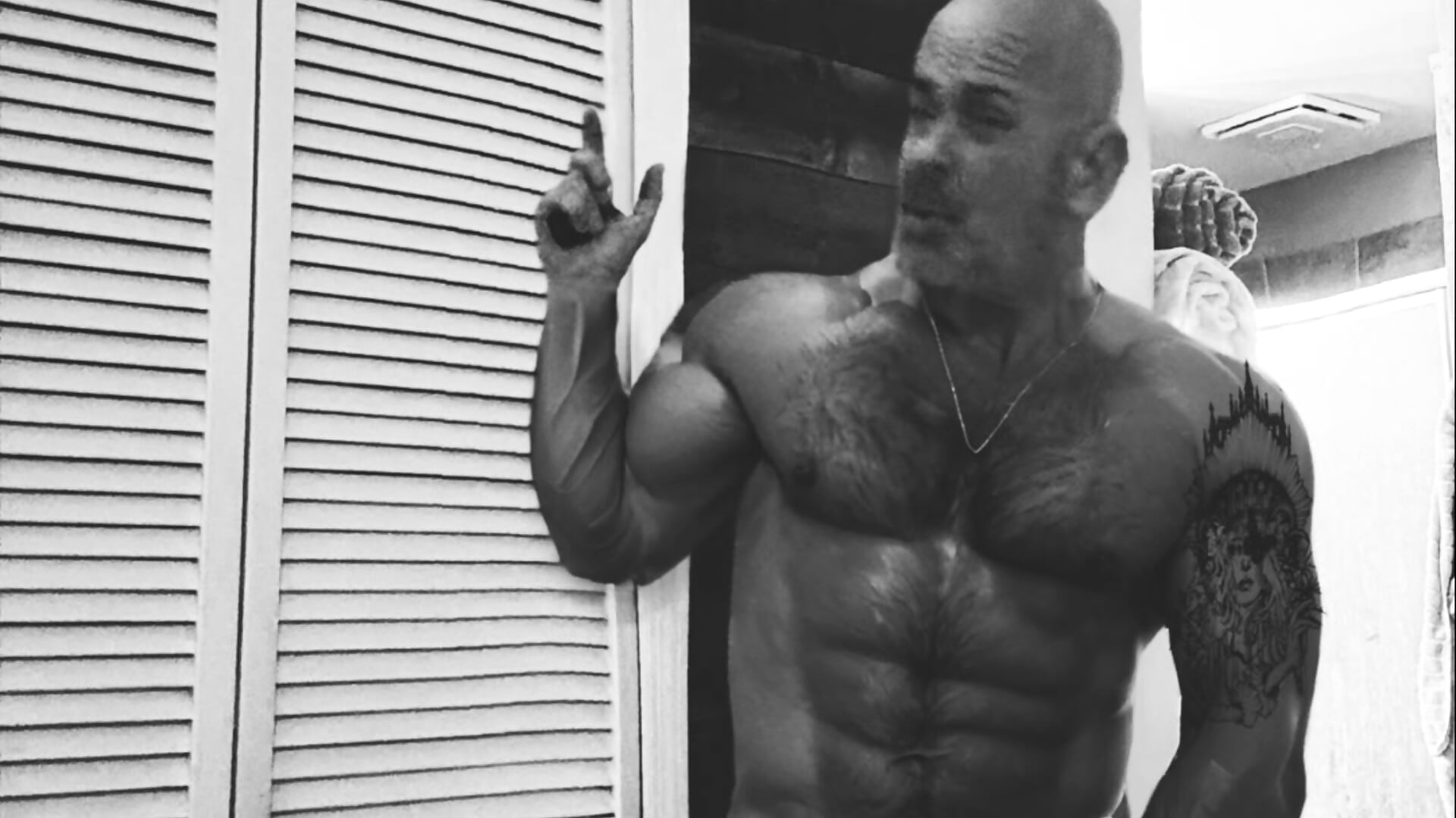 export (2).MP4 - video by thickdaddydik1 cam model