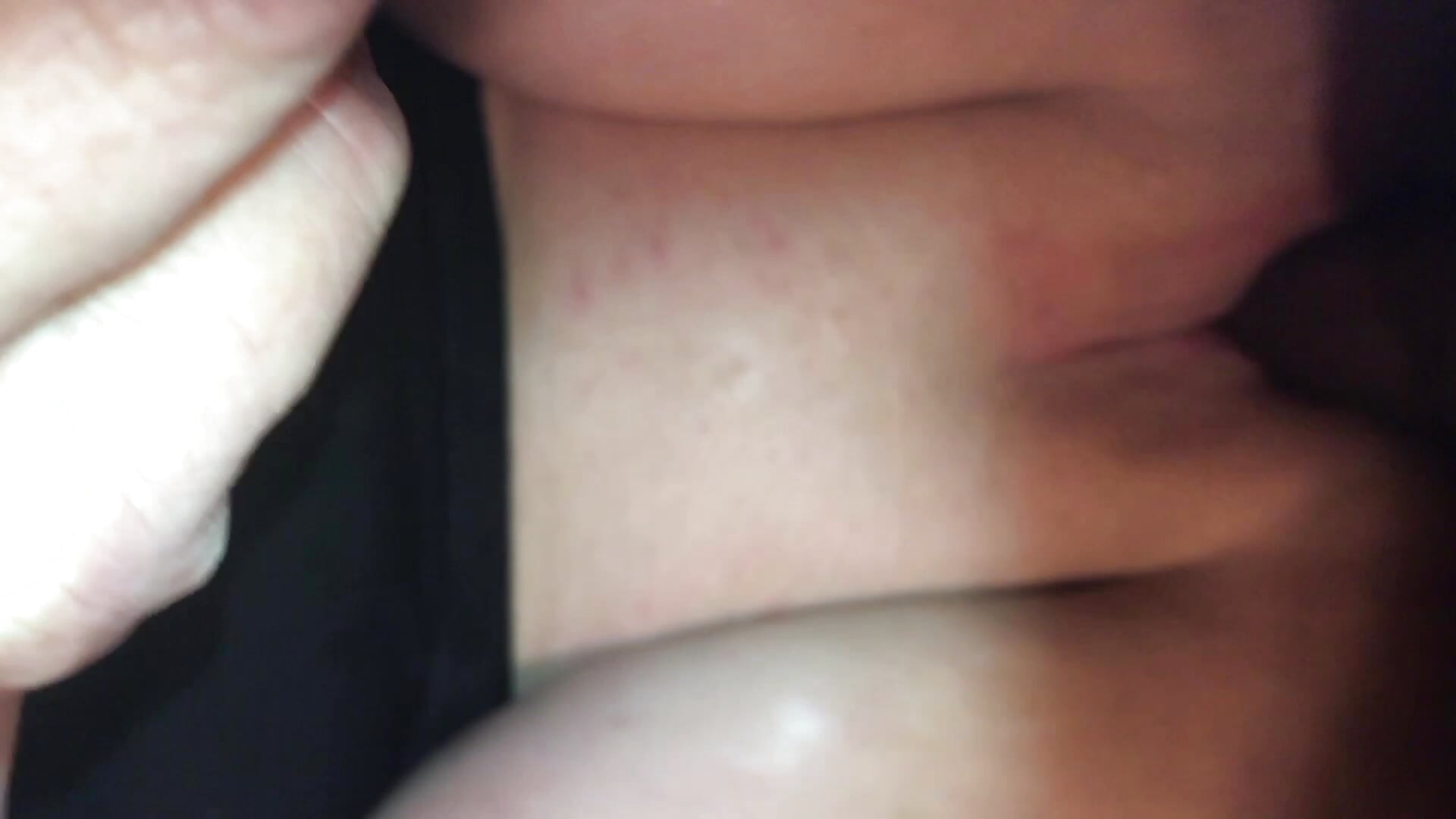 Make that pussy squirt