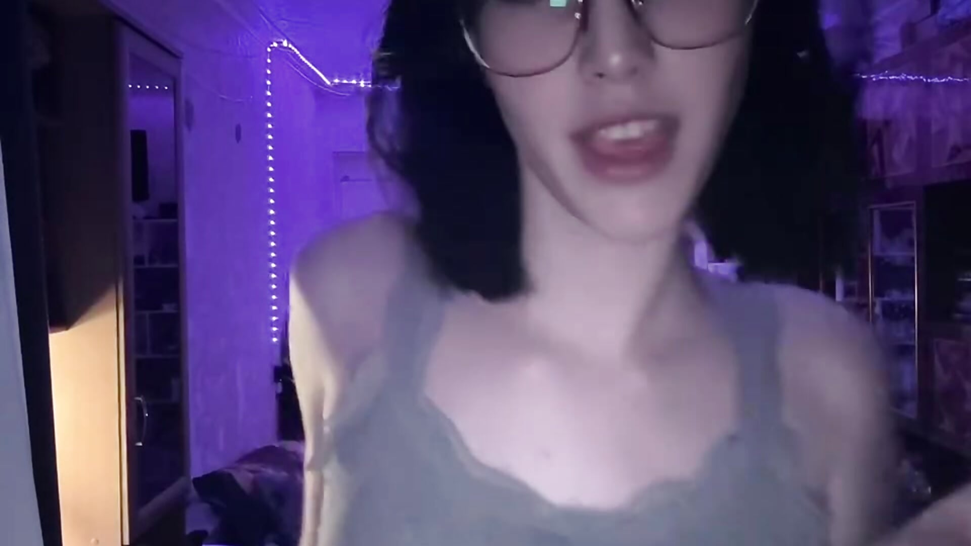 Dancing for u – video od webkamerové modelky LavonePrimos