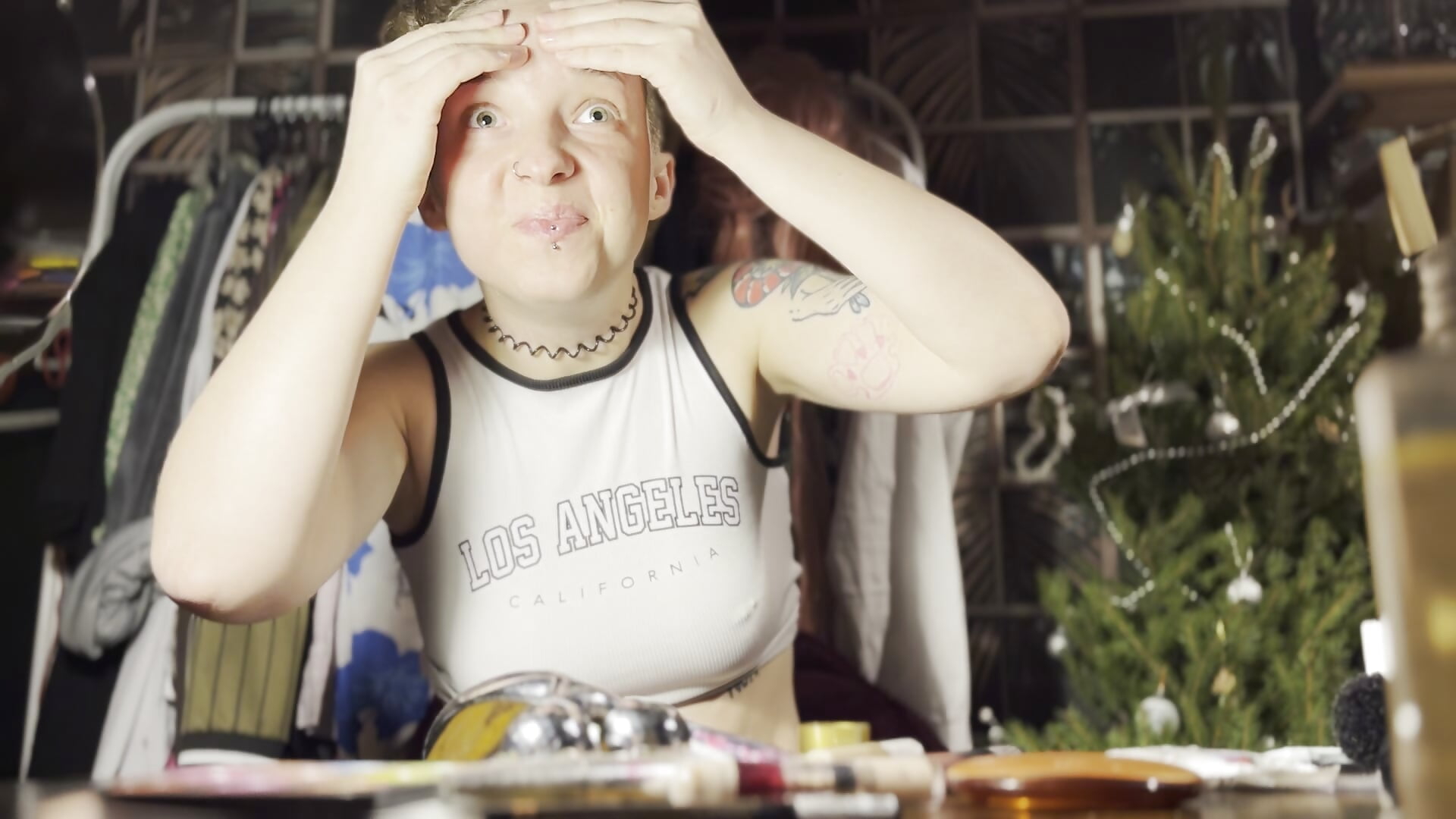 Can you help me with make up? - video by Ani_Kali cam model