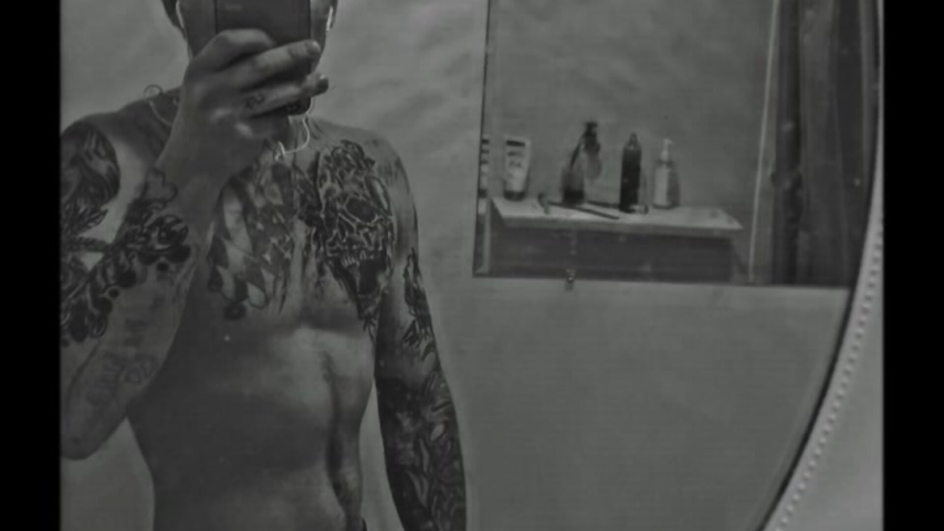 AC0E0F5B-53D8-43D8-8E04-644FCF4BFEF7 - video by Derrick7799 cam model