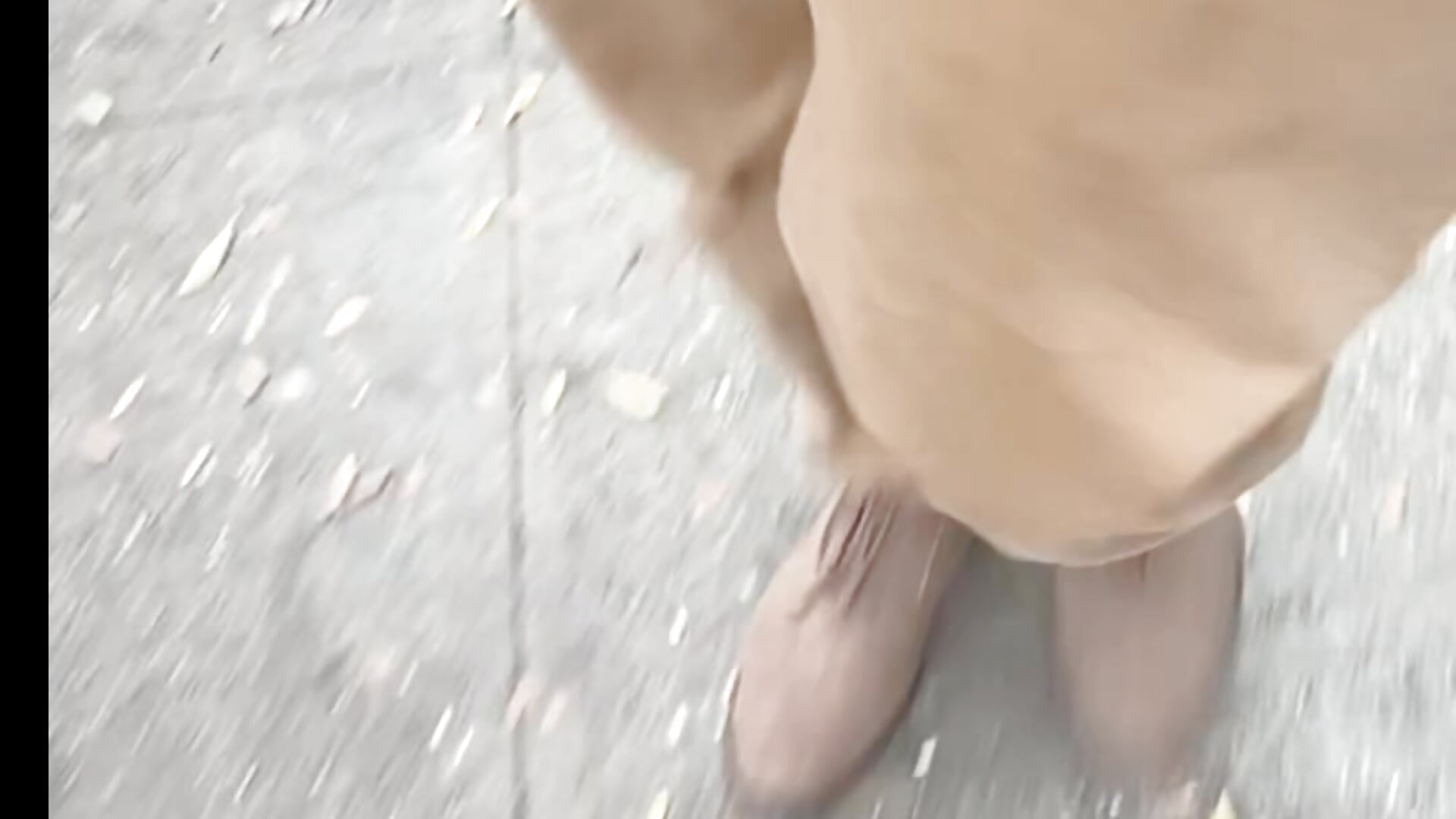 1000045272 - vídeo de la modelo de cam ElegantDic